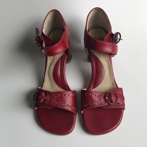 Fluevog 8.5 Hey Minstrel sandals Red chunky heels